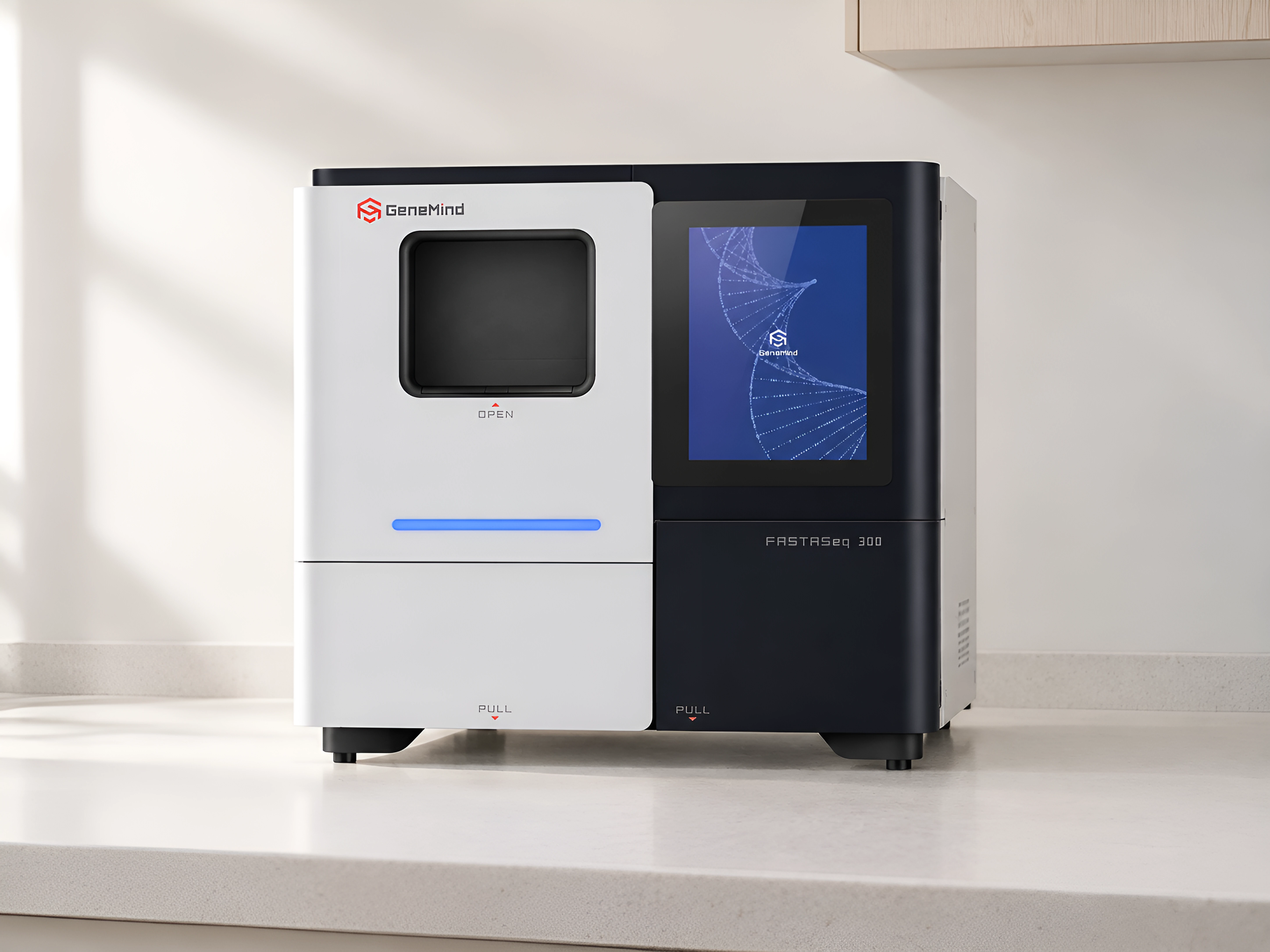 Платформа FASTASeq 300 в лаборатории